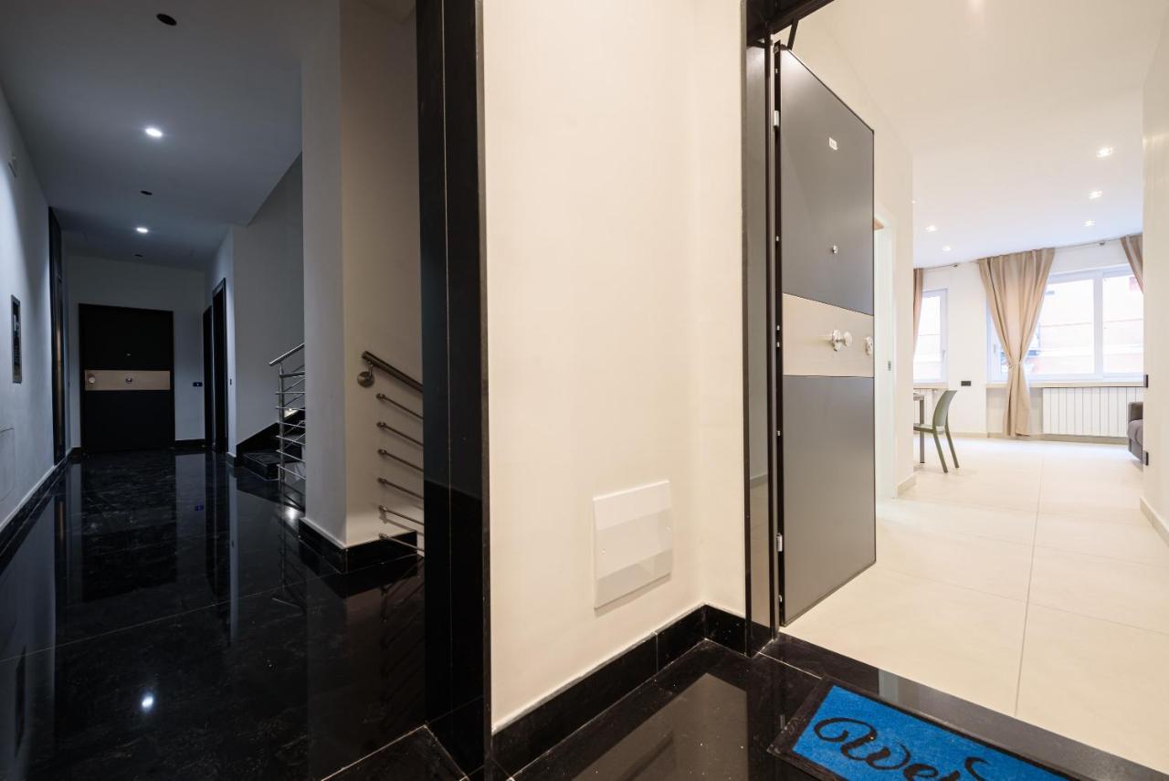 Via Niccolo Tommaseo 4 - Appartamento 1 Neapel Exterior foto